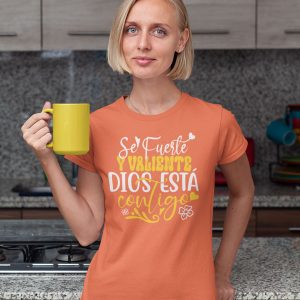 50 hermosos diseños cristianos Se fuerte y valiente, Dios está contigo PNG, SVG, EPS, AI, CDR, JPG Para estampar, sublimar camisetas, remeras, playeras (1)